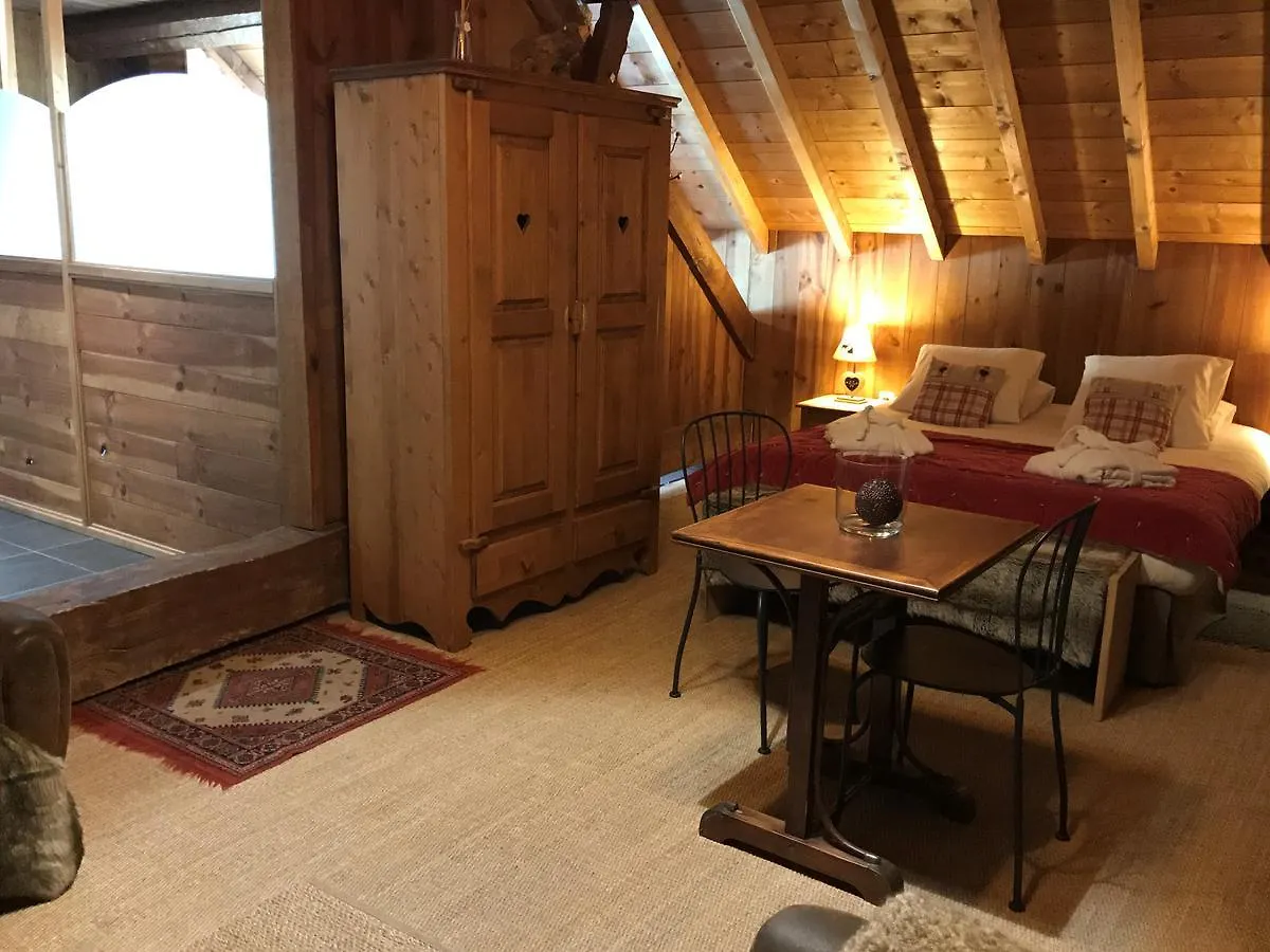 La Cle Des Bois Bed & Breakfast Le Bourg-d'Oisans 3*,